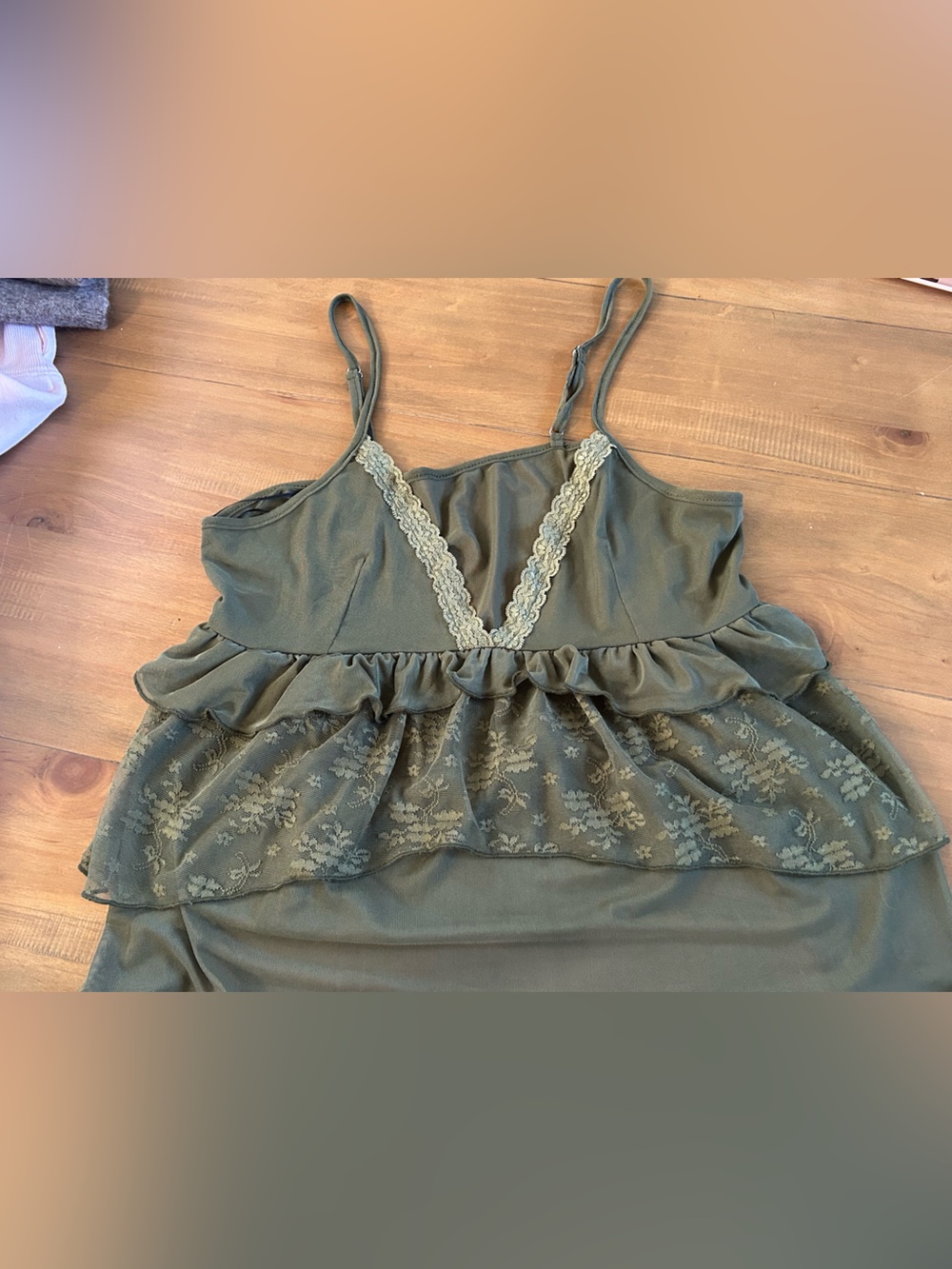 NWT Cider Olive Green Lace Trim Sleeveless Peplum Top